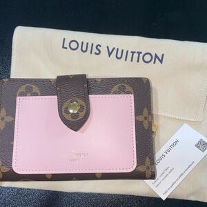Louis Vuitton Juliette Portefeuille Bi-Fold Wallet Rose Ballerine wallet